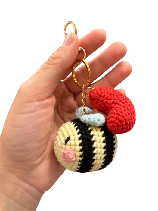 Bee keychain, bee bag charm