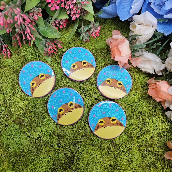 Peaking Common Rain Frog Enamel Pin