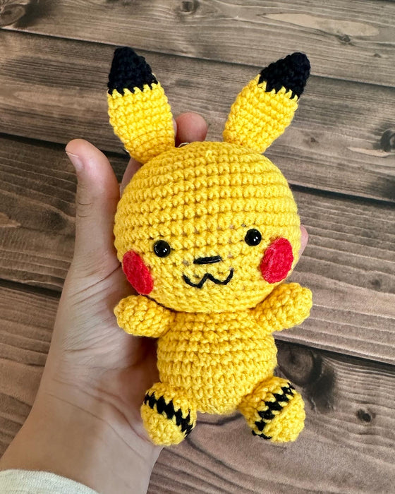 Pikatchu keychain, pokemon, crochet pikatchu