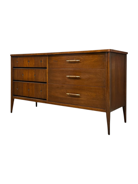 Vintage Mid Century Modern 6-Drawer Walnut Dresser by Broyhill Saga Line Signature Star Etching