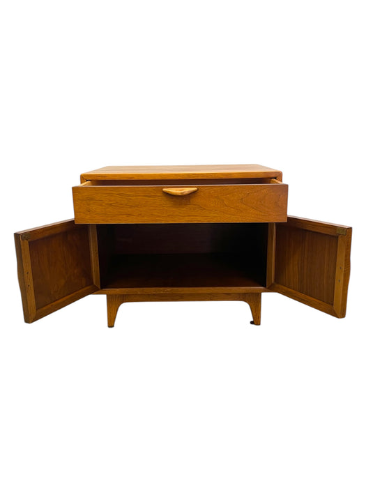 Mid-Century Modern Likely Oak Woven Front Cabinet by Lane Furniture, Altavista VA, 1970s