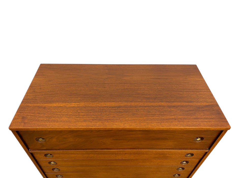 Vintage Mid-Century Modern 4-Drawer Dresser with Dovetailed Drawers