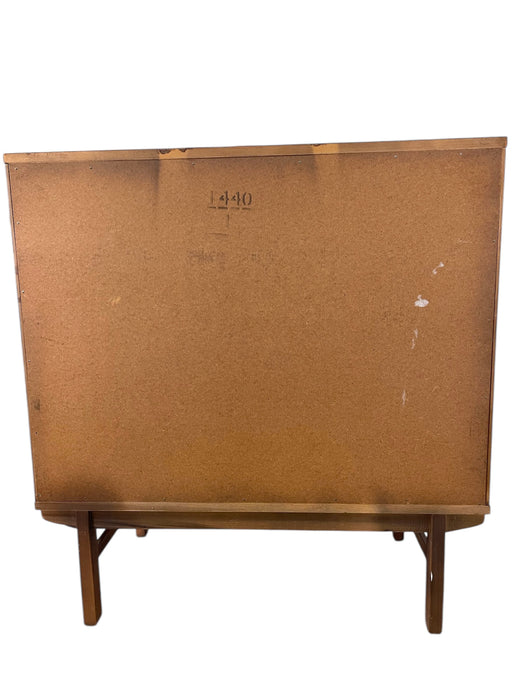 Vintage Mid-Century Modern 4-Drawer Dresser with Dovetailed Drawers