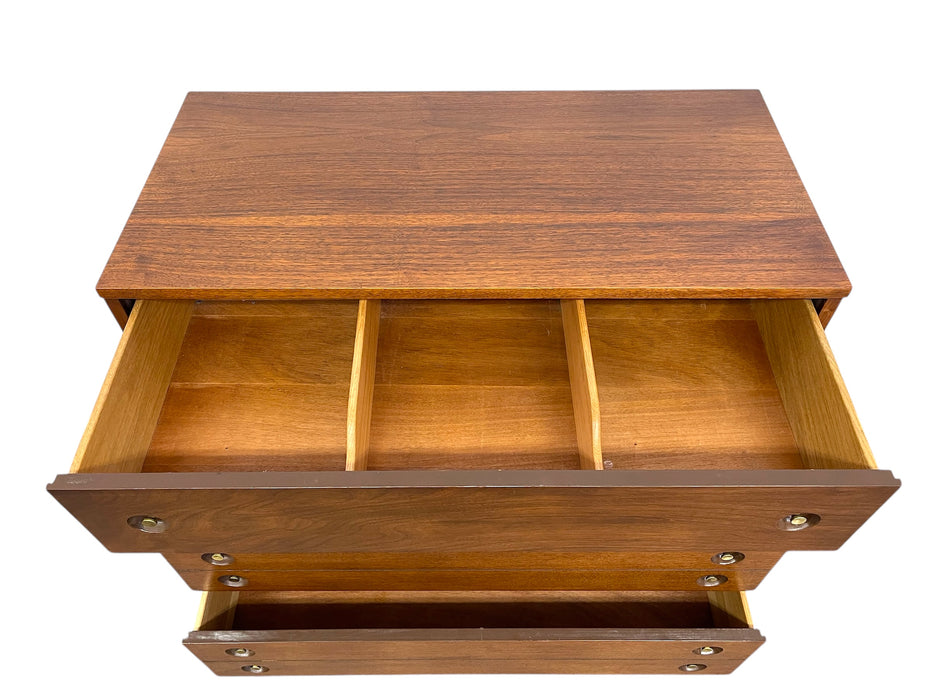 Vintage Mid-Century Modern 4-Drawer Dresser with Dovetailed Drawers