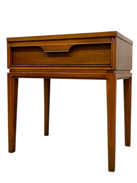 Vintage Mid Century Modern Walnut 1-Drawer Side Table by Basic Witz