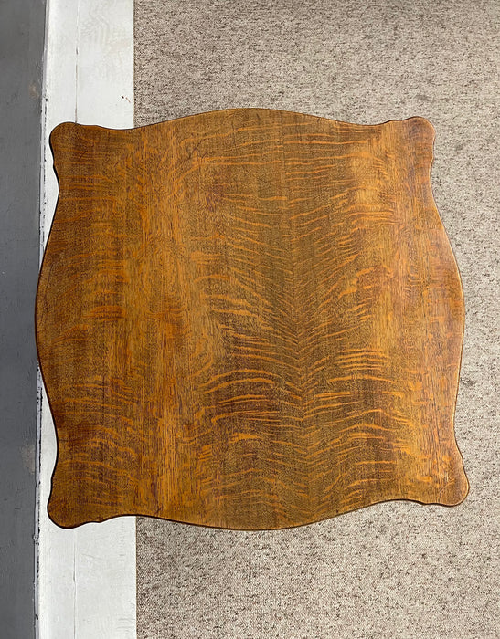 Likely Antique Quarter-sawn Possibly Oak Side Table with Serpentine Top, Shell carving. and Cabriole Legs