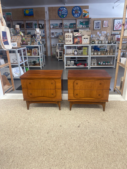 Pair of Mid-Century Modern Walnut Nightstands with Sculpted Fronts and Rosewood Inlaid Detail