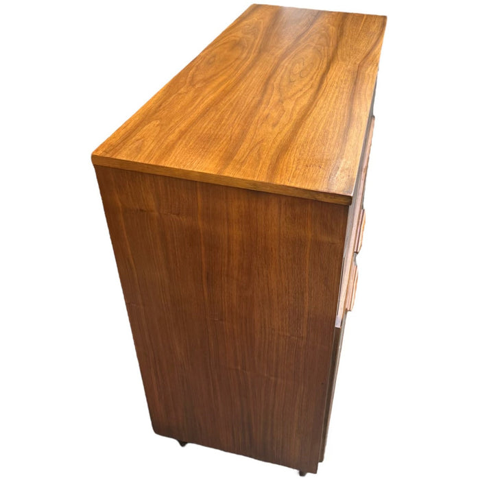 Vintage Mid Century Modern 4 Drawer Dresser Dovetail Drawers