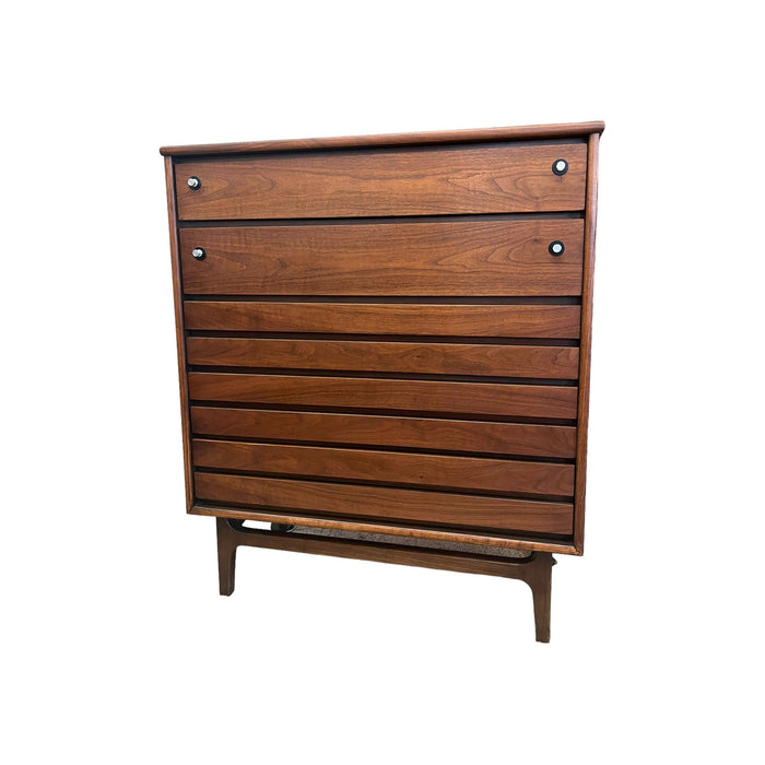 Vintage Mid Century Modern 5 Drawer Dresser by Stanely Dovetailed Drawer