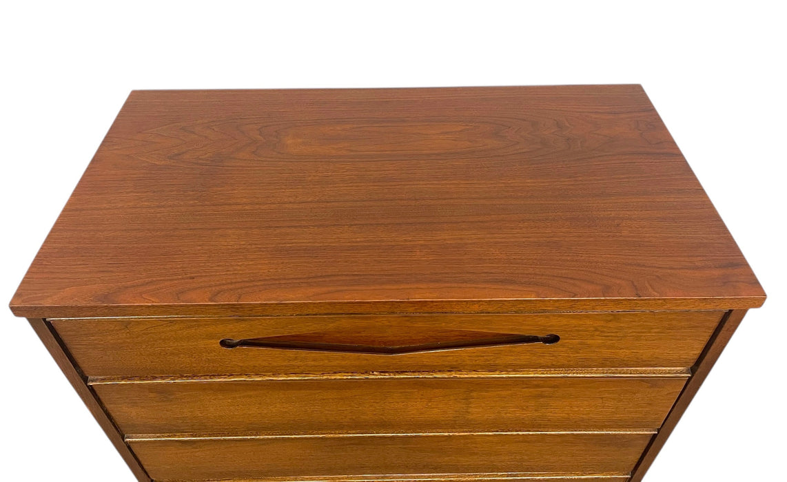 Vintage Mid Century Modern 5-Drawer Dresser with Sculpted Pulls and Dovetail Joinery