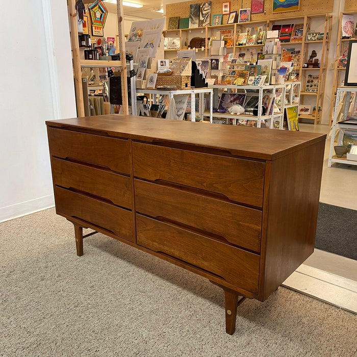 Vintage Mid Century Modern 6 Drawer Dresser by Stanley.