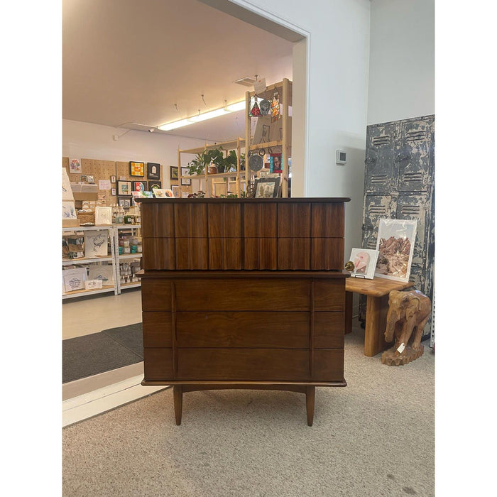 Vintage Mid Century Modern Highboy Dresser by United With Sculpted Wood Front.