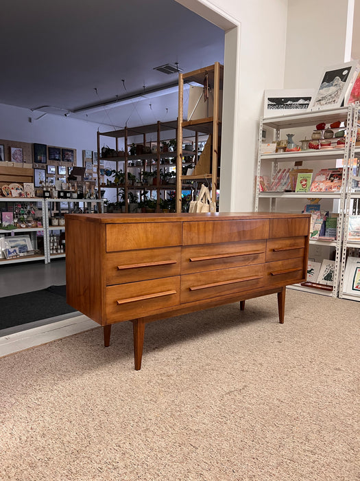 Vintage Mid Century Modern Nine Drawer Dresser by Dixie Furniture Solid Cherry with Dovetailed Drawers