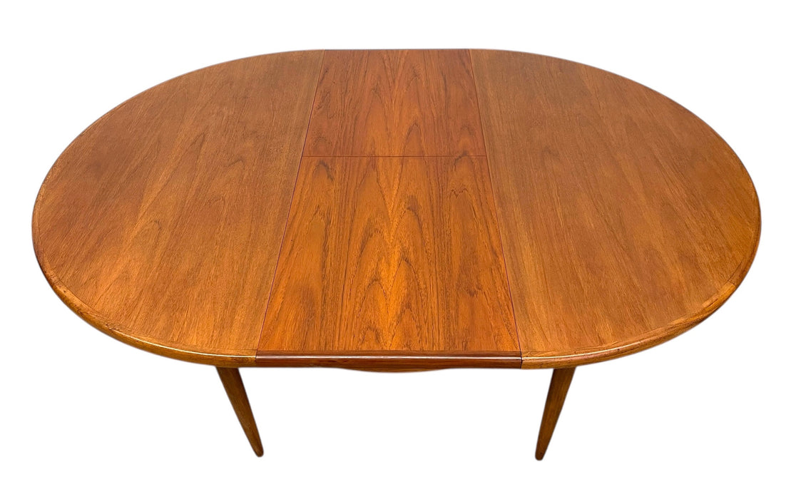 Vintage Mid Century Modern Round to Oval Extendable Dining Table in Style of G-Plan Fresco UK Import
