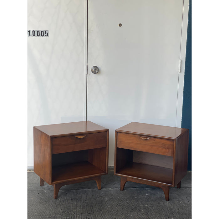 Vintage Mid Century Modern Walnut End Table Set Dovetail Drawers by Lane