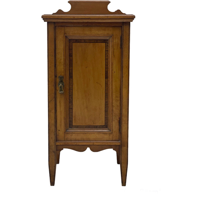 Edwardian Style End Table UK Import