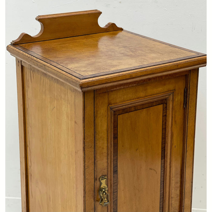 Edwardian Style End Table UK Import