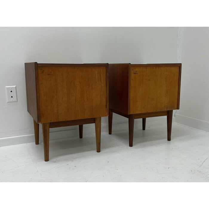 Vintage Danish Mid Century Modern End Tables Set Of 2