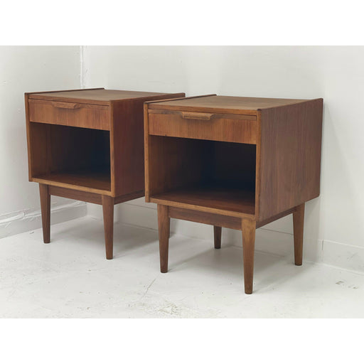 Vintage Danish Mid Century Modern End Tables Set Of 2