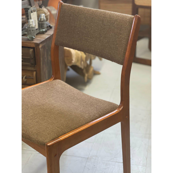 Vintage Mid Century Modern Chair