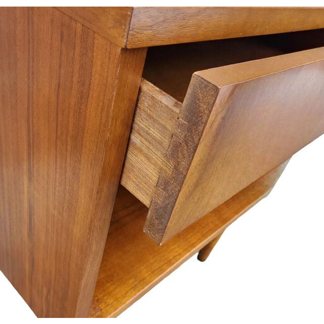 Vintage Mid Century Modern Walnut 1 Drawer Side Table Stand