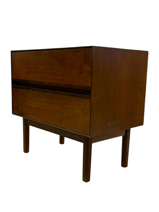 Vintage Mid-Century Modern Walnut-Toned Accent Table with Two
Dovetail Drawers