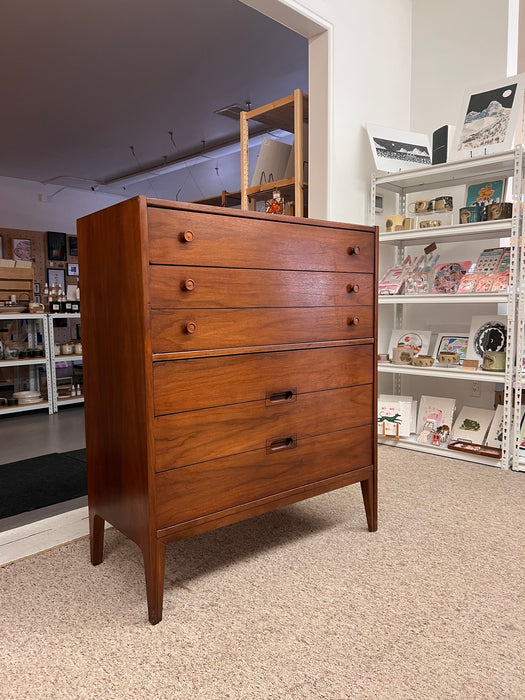 Vintage Walnut Mid-Century Modern Five Drawers Dresser Cabinet by United