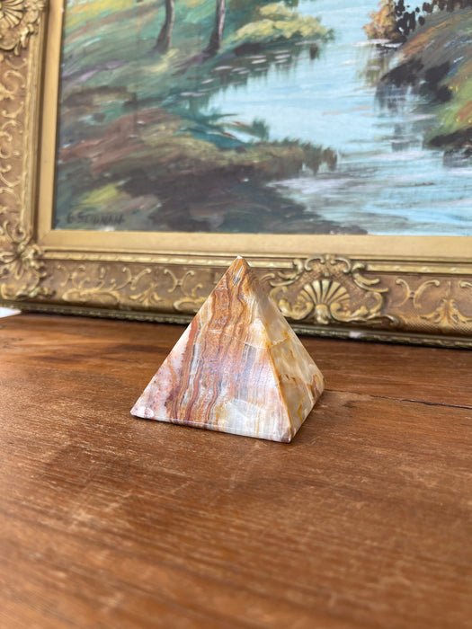 Hand-Carved Polished Onyx Pyramid Sculpture or Paperweight