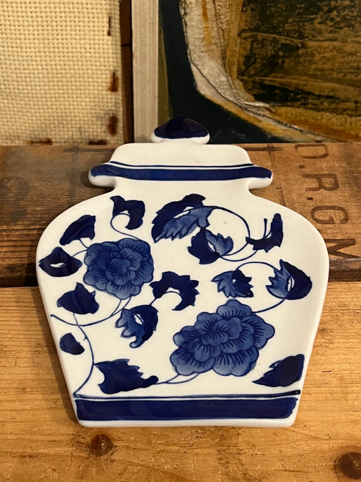 CHINOISERIE Decorative Trivet or Tray Vintage style.