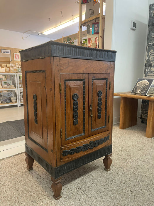 Vintage Dutch Colonial Style Cabinet With Carved Wood Accents.
