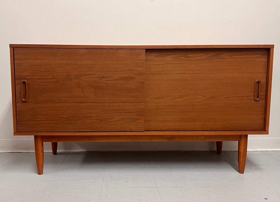 Mid Century Danish Modern Style Record Cabinet Credenza or Media Console Stand with Adjustable Shelves(Available by online purchase only)