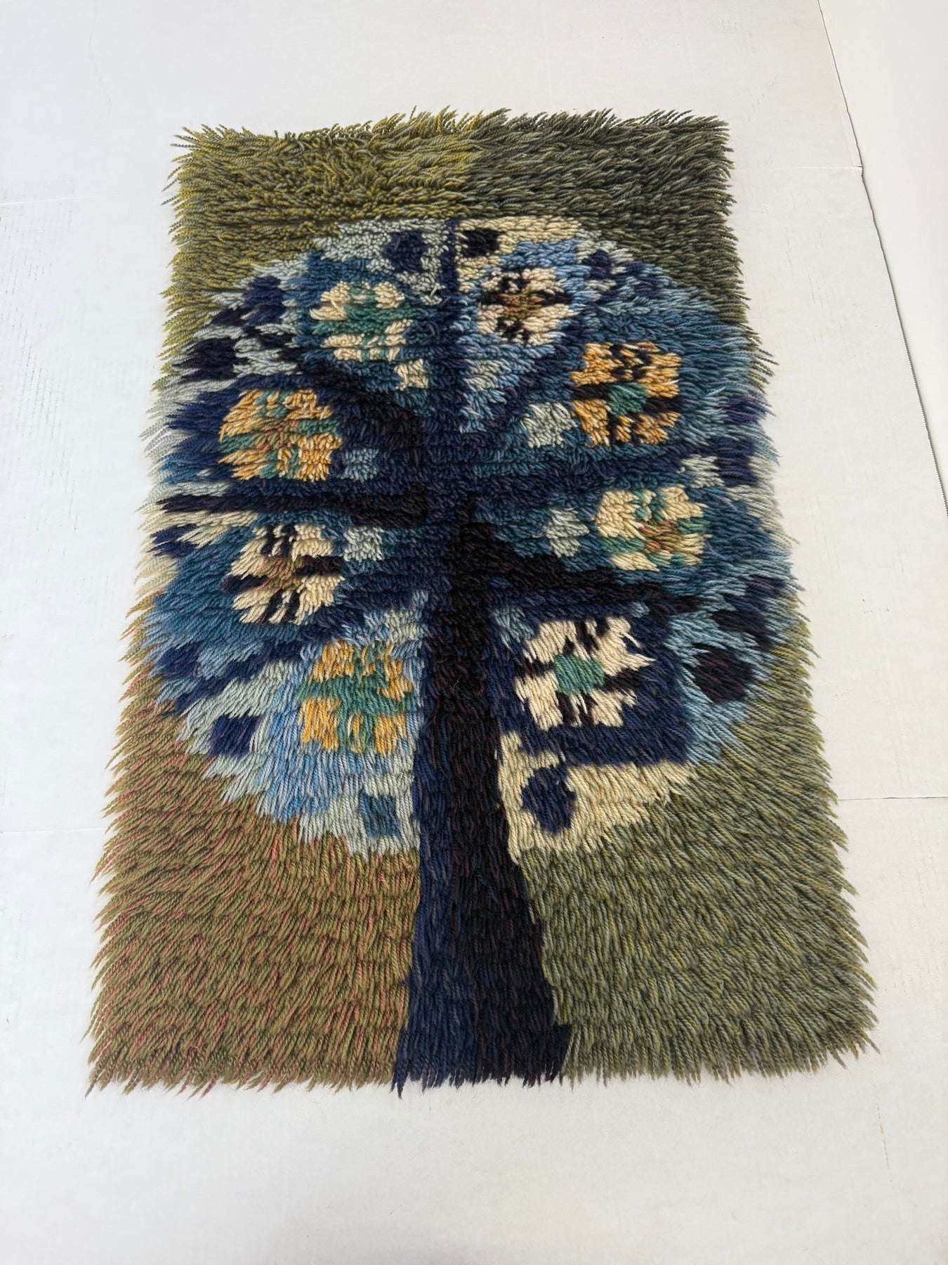 Textiles/Rugs