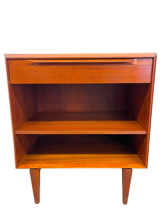 Vintage Danish Mid-Century Modern Teak Nightstands or Bedside Tables with Drawer and Adjustable Open Shelves - Pair