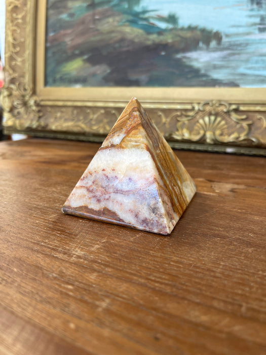 Hand-Carved Polished Onyx Pyramid Sculpture or Paperweight