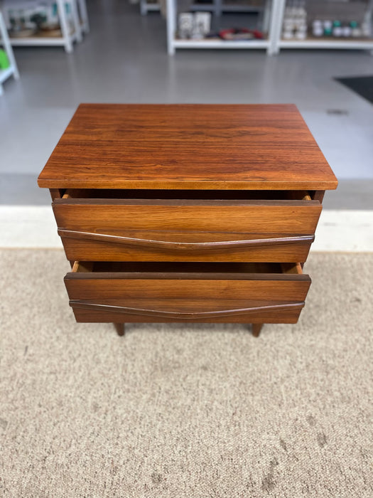 1960s Mid-Century Modern Likely Walnut Nightstand | 2-Drawer
Bedside Table with Solid Wood Sculpted Handles & Dovetail Joinery