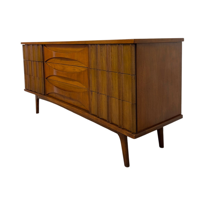 Vintage Mid Century Modern Solid walnut 9- Drawer Dresser’ with Bent wood Handles & Brutalist Accents
