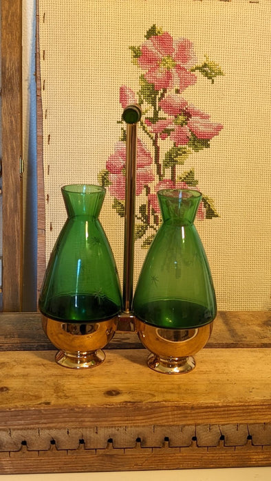 Vintage Emerald Glo Art Deco mid century modern Glasses set.(online purchase only)