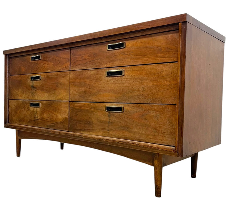 Mid Century Modern 6 Drawer Dresser with Sculpted Base and Brass-Toned Pulls.