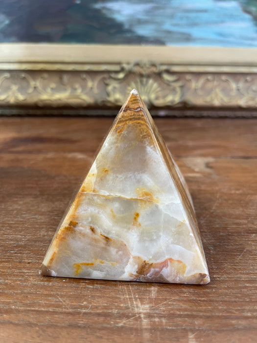 Hand-Carved Polished Onyx Pyramid Sculpture or Paperweight