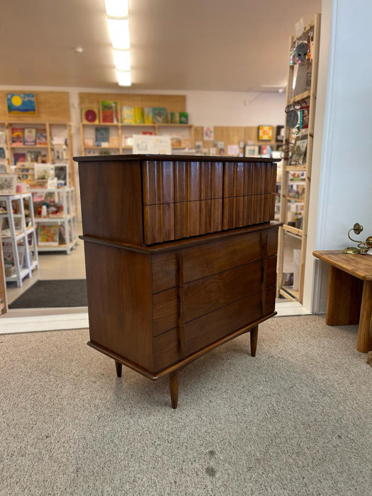 Vintage Mid Century Modern Highboy Dresser by United With Sculpted Wood Front.