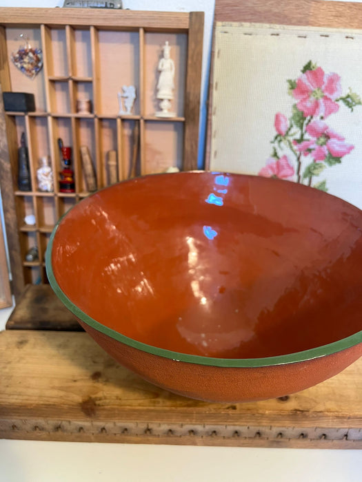 Terracotta Large Pulled-Rim Bowl.