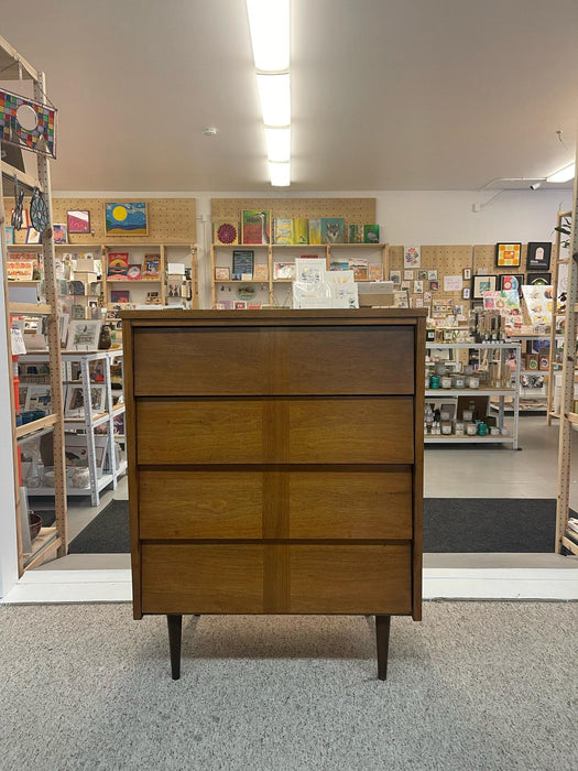 Vintage Mid Century Modern Dresser With Dovetail Drawers.