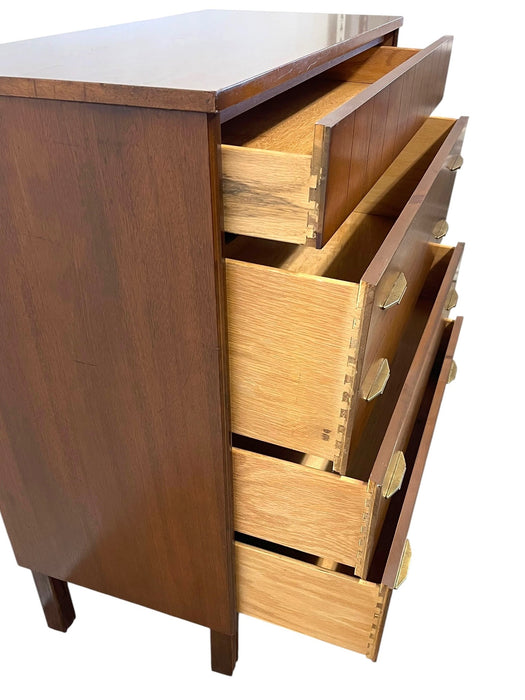 Mid Century Modern Bassett Furniture 4 Drawer Dresser with Dovetail Construction and Brass-Toned Pulls