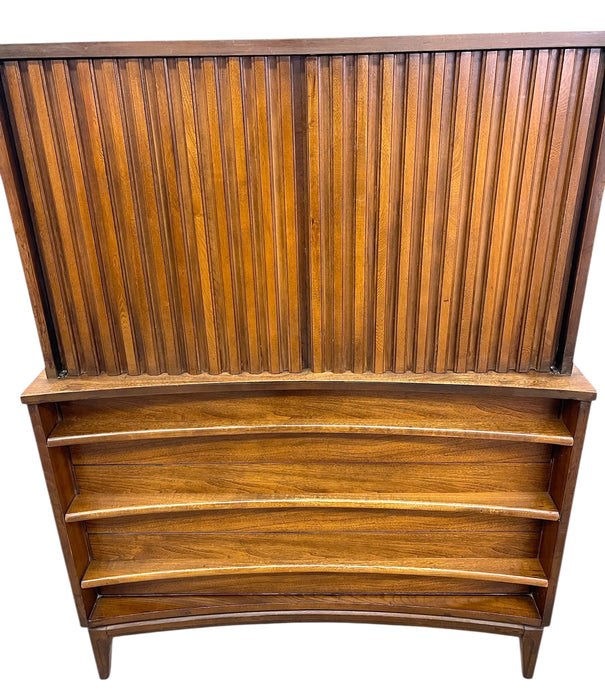 Vintage Mid Century Modern 5 Drawer Highboy Dresser with Sculpted Drawer Fronts