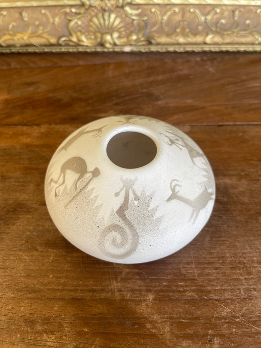 Vintage Hozoni Pottery Native American Indian Ceramic Vase with Kokopelli and Animal Motifs