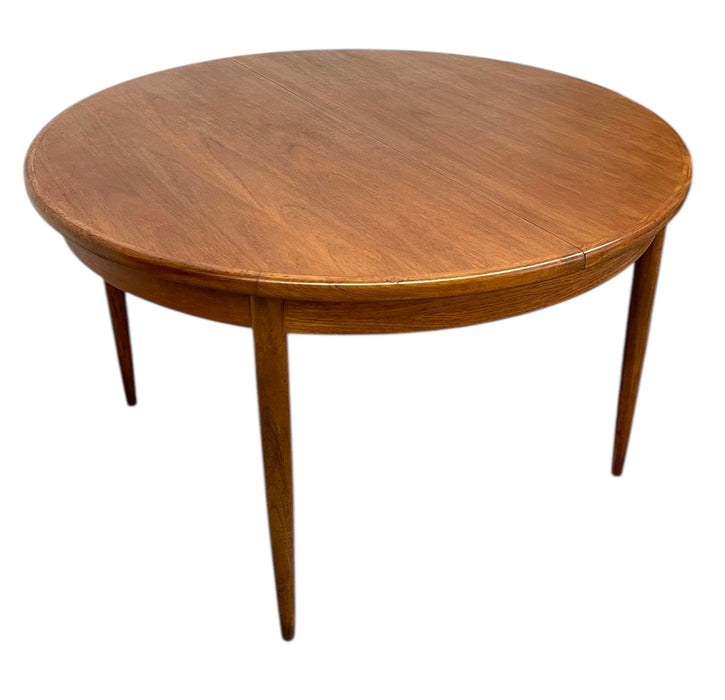 Vintage Mid Century Modern Round to Oval Extendable Dining Table in Style of G-Plan Fresco UK Import