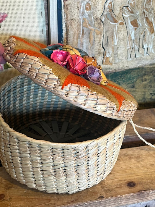 Woven Basket Decor Round Storage Container. (Available online purchase only)