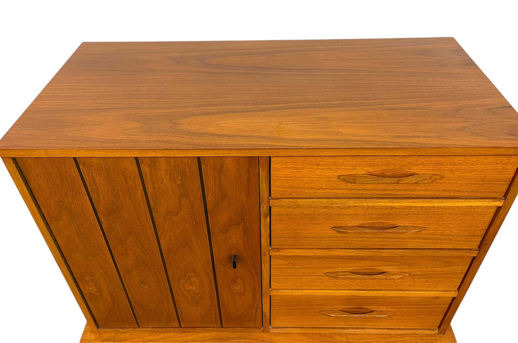 Vintage Mid Century Modern Gentleman's Chest Highboy Dresser with Cabinet and Sculpted Pulls