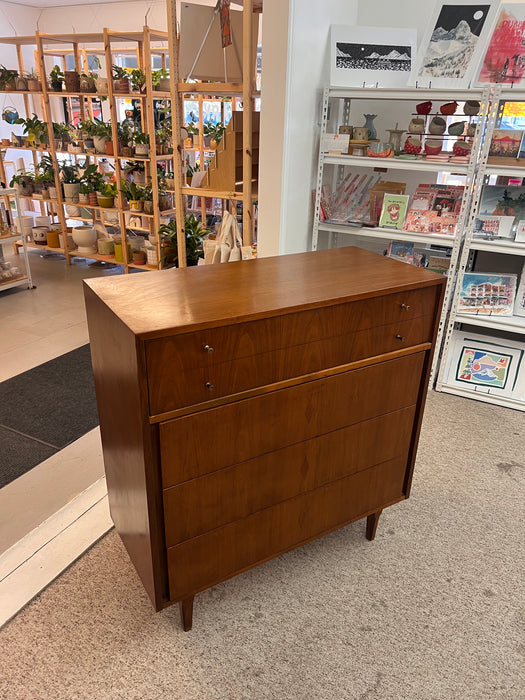 Vintage Mid Century Modern 4 Drawer Dresser Dovetailed Drawers