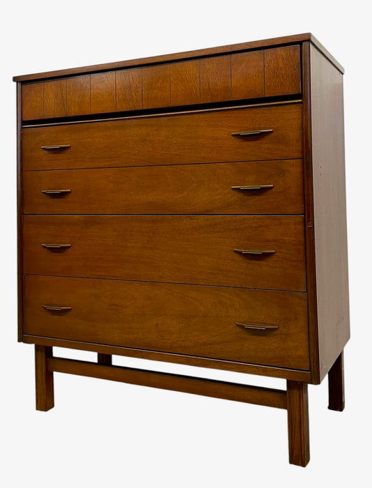 Mid Century Modern Bassett Furniture 4 Drawer Dresser with Dovetail Construction and Brass-Toned Pulls